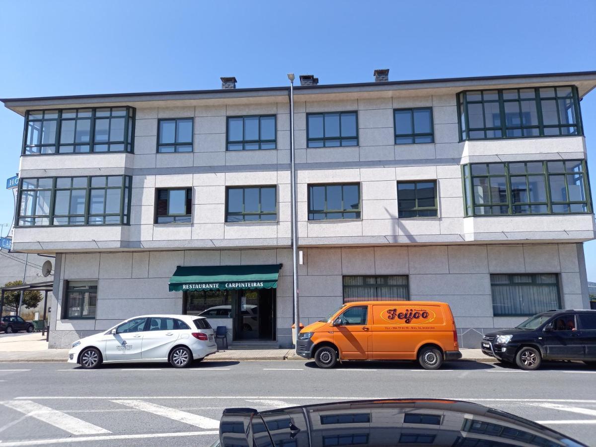 Rodeiro Hostal Y Albergue Carpinteiras מראה חיצוני תמונה